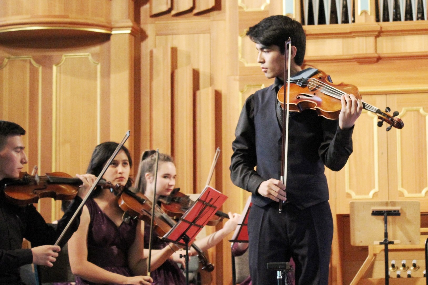 Концерт камерного оркестра «Юные дарования Узбекистана»